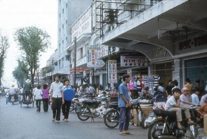 A street in Chợ Lớn in 1970.
